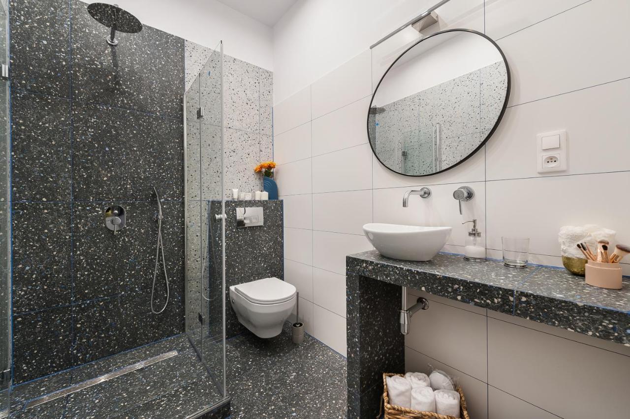 Luxury Spa Apartment Old Town Cracóvia Exterior foto